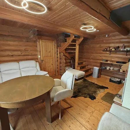 Vahtramae Saunamaja *